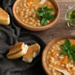 Pasul albanische Suppe aus weissen Bohnen